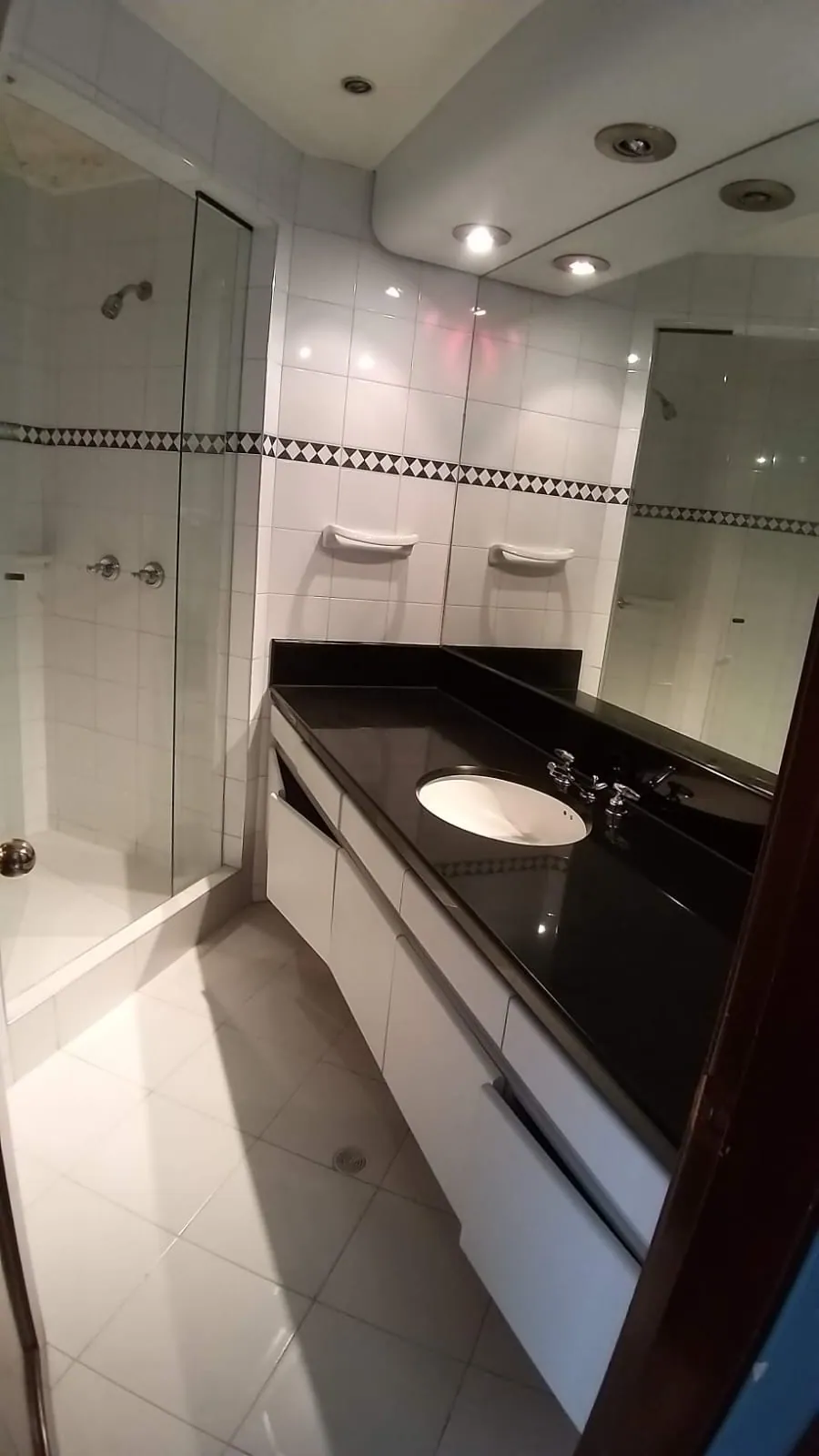 Cabrera 1601 · Bogotá — antes